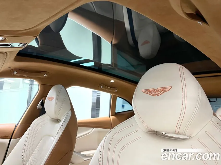 Aston Martin DBX 2021 из KR, фото 8