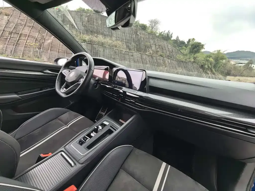 Volkswagen Golf 2021 из CN, фото 9