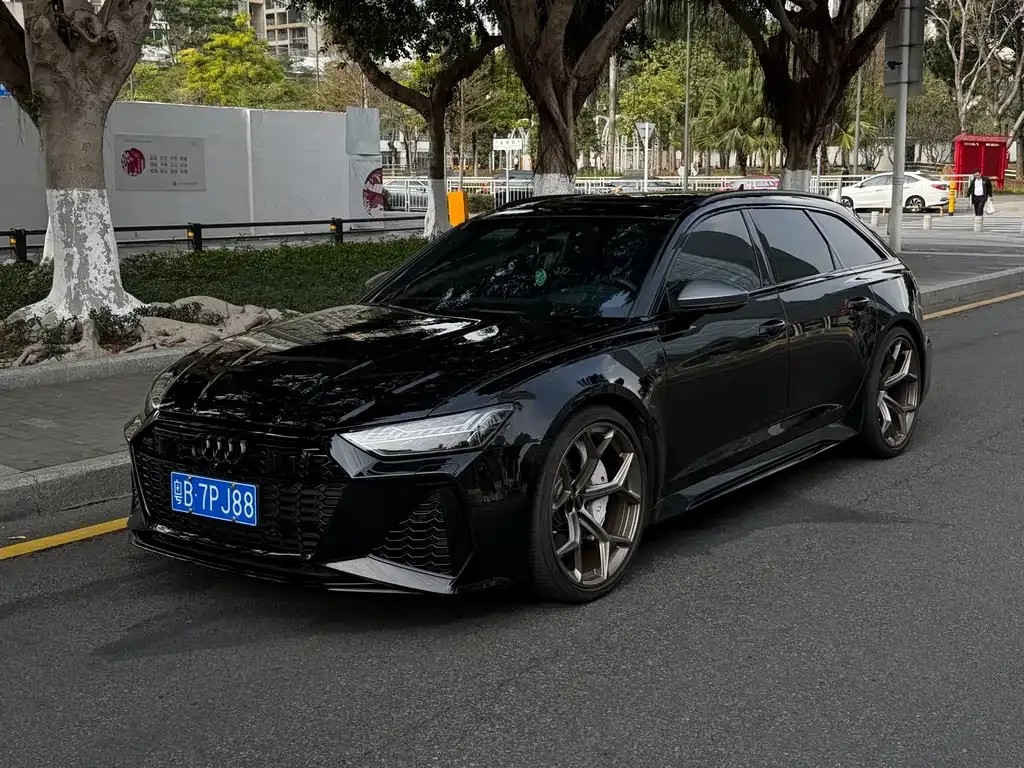 Audi RS 6 — фото 1
