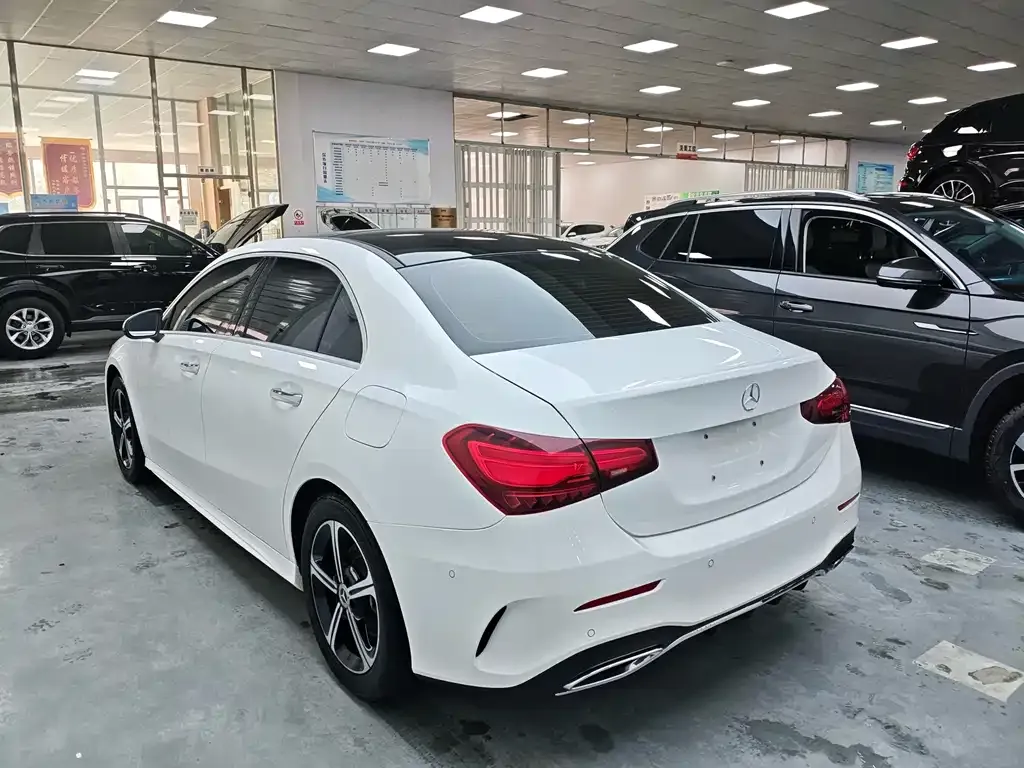 Mercedes-Benz A-Class 2023 из CN, фото 10