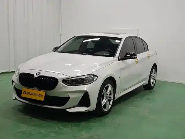 BMW 1 Series — фото 1