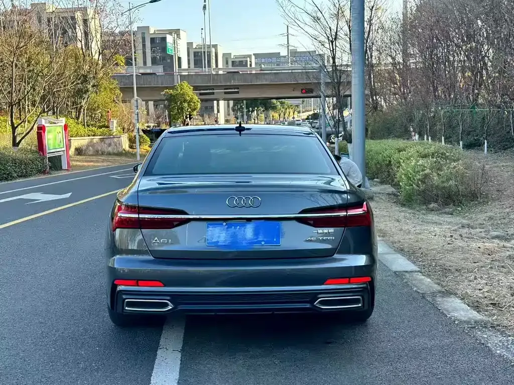 Audi A6L 2021 из CN, фото 8