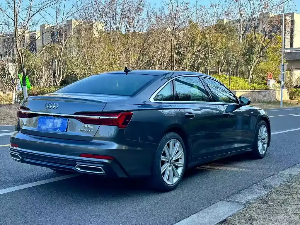Audi A6L 2021 из CN, фото 9