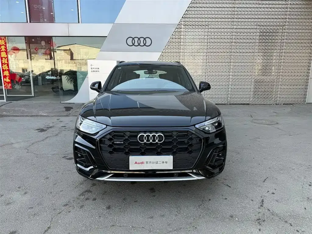Audi Q5L — фото 10
