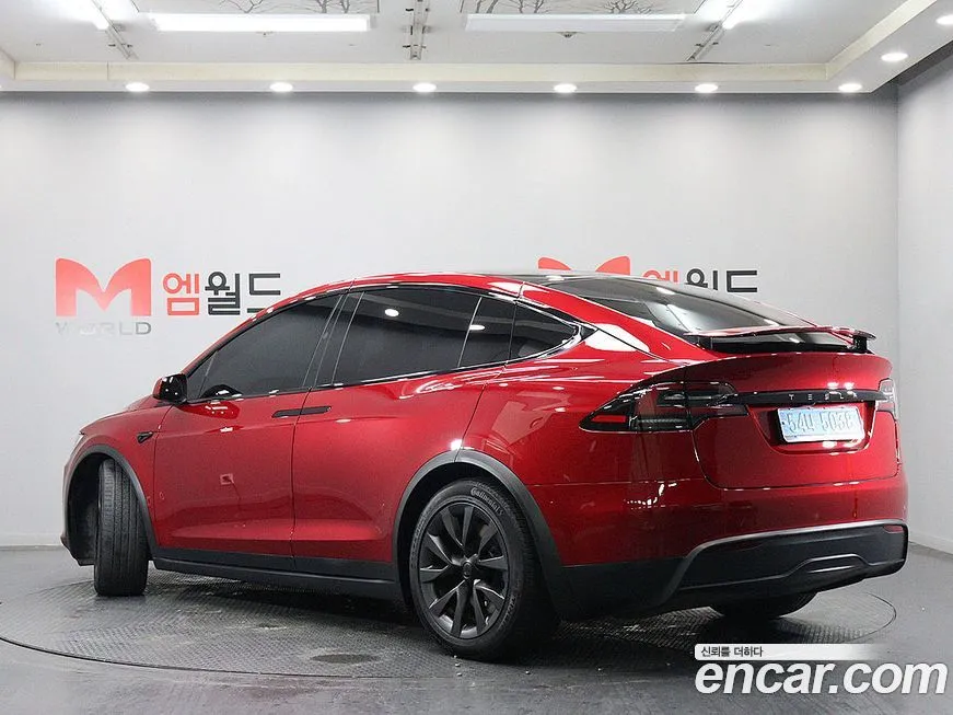 Tesla Model X 2024 из KR, фото 2