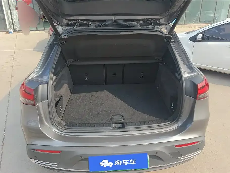 Mercedes-Benz EQA — фото 10
