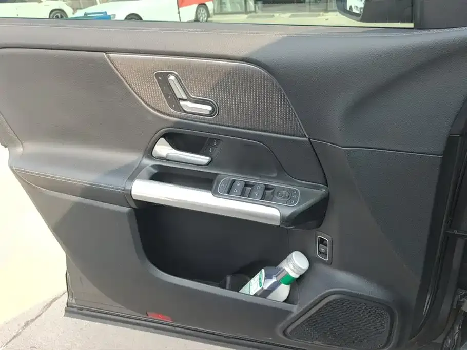Mercedes-Benz EQA — фото 2