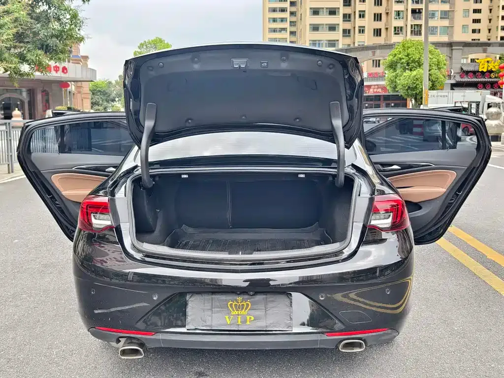 Buick Regal — фото 5
