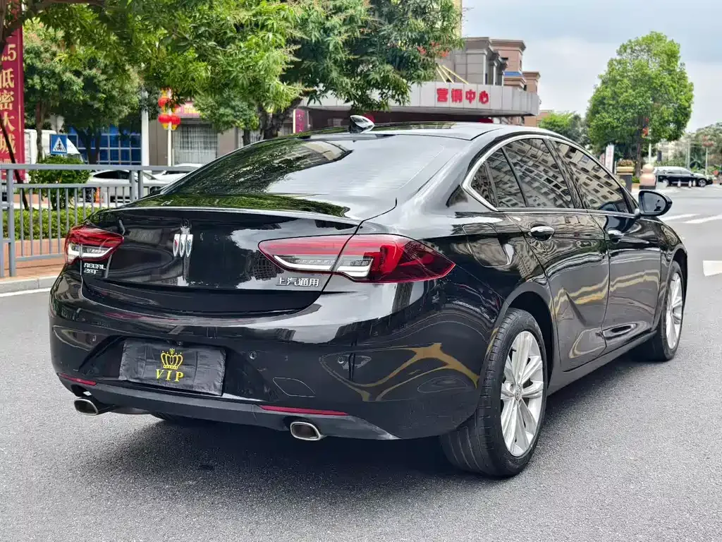 Buick Regal — фото 10