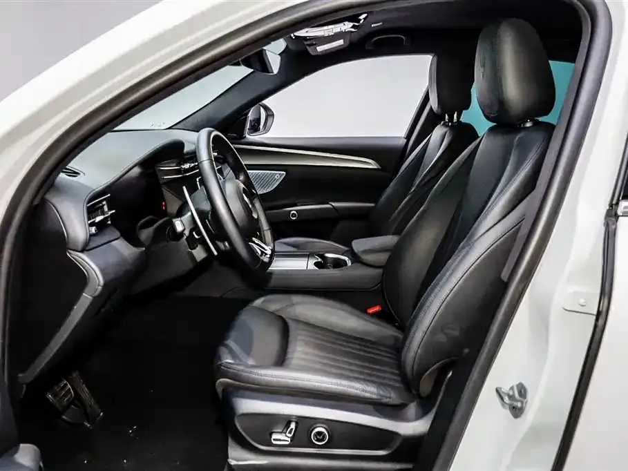 Maserati Grecale 2023 из CN, фото 9