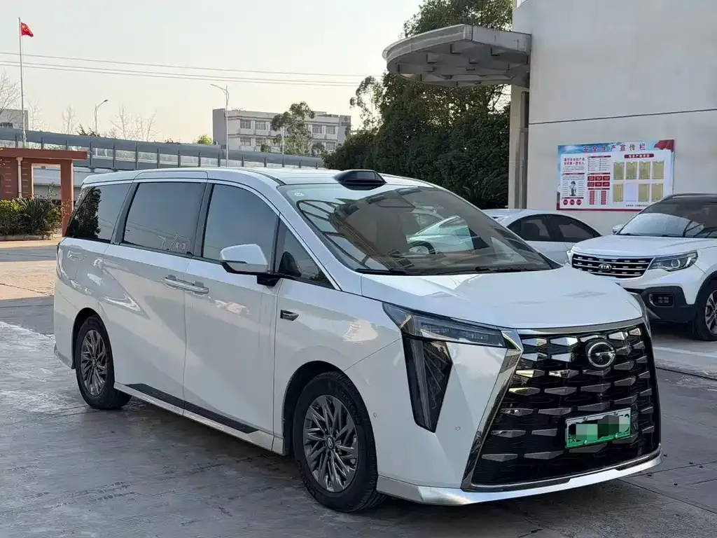 GAC Motor Trumpchi M8 — фото 4