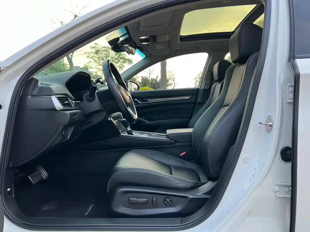Honda Accord — фото 3