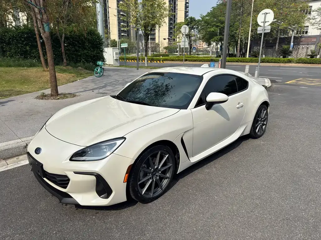 Subaru BRZ — фото 1