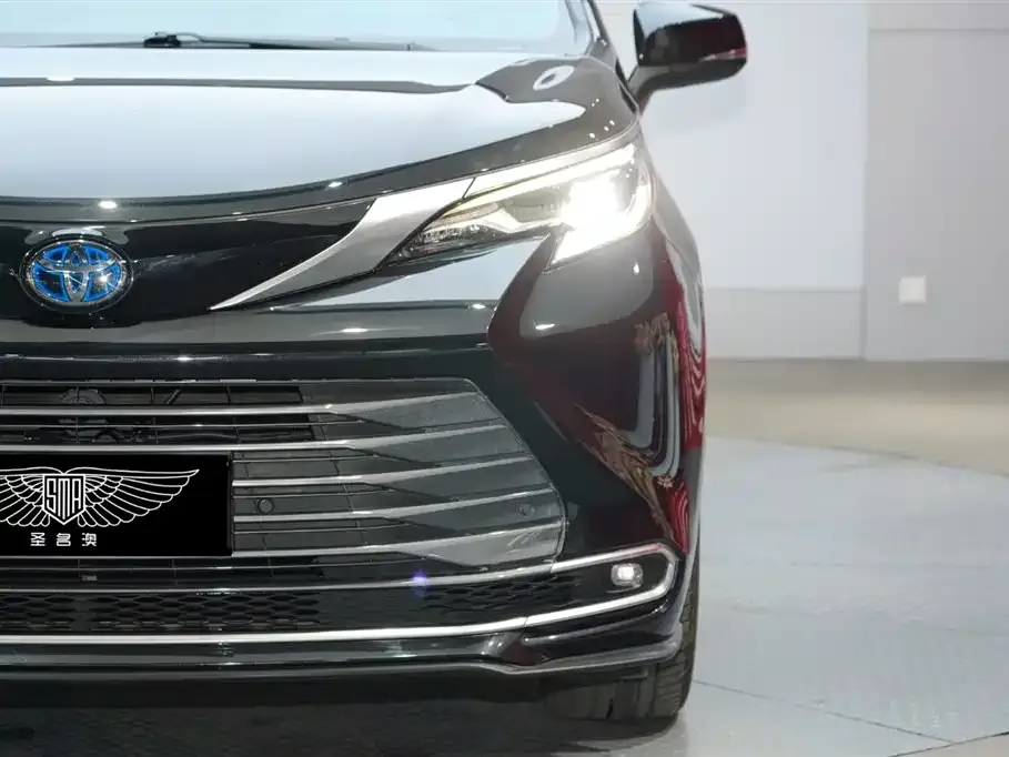 Toyota Sienna 2022 из CN, фото 9
