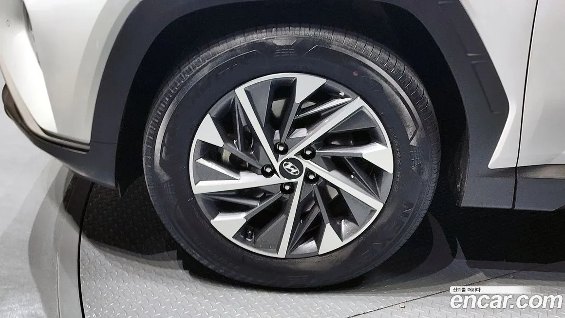 Hyundai Tucson 2023 из KR, фото 9