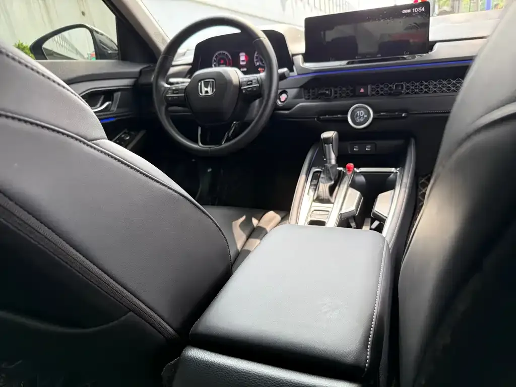 Honda Accord — фото 5