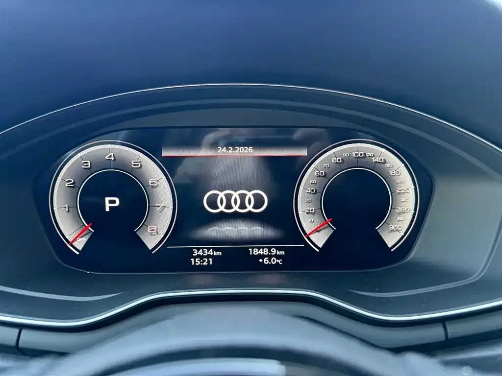 Audi A4L 2024 из CN, фото 3