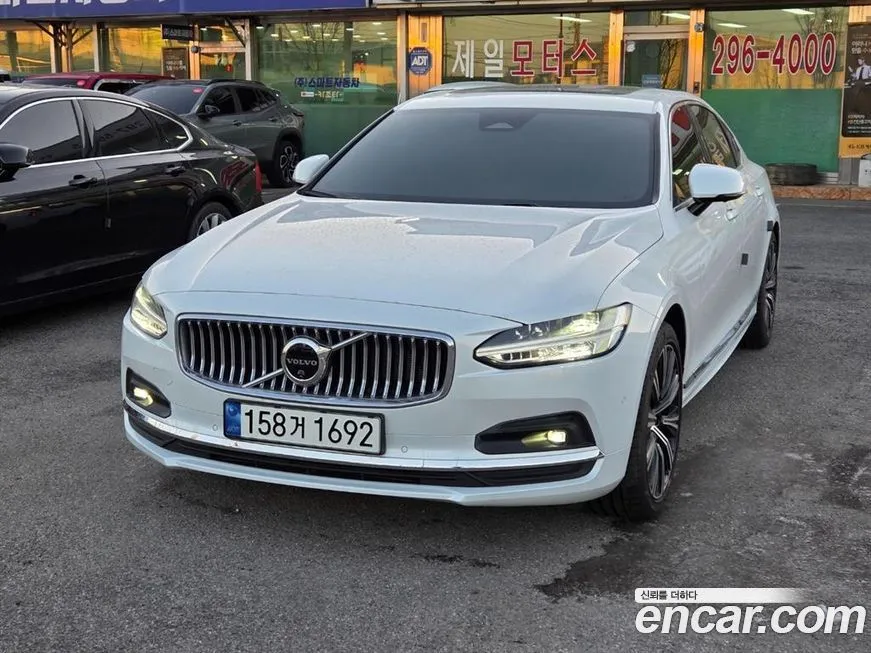 Volvo S90