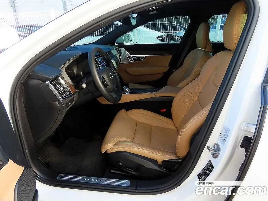 Volvo S90 2024 из KR, фото 4