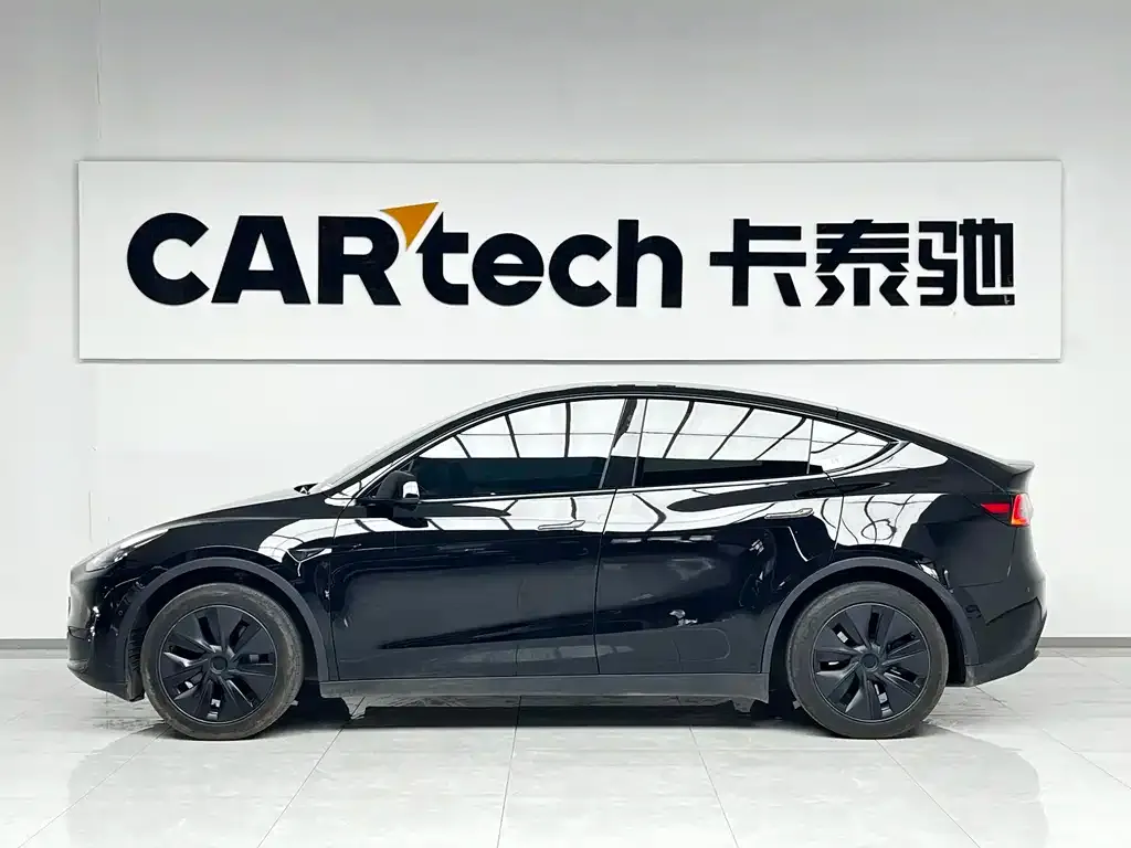 Tesla Model Y 2023 из CN, фото 5