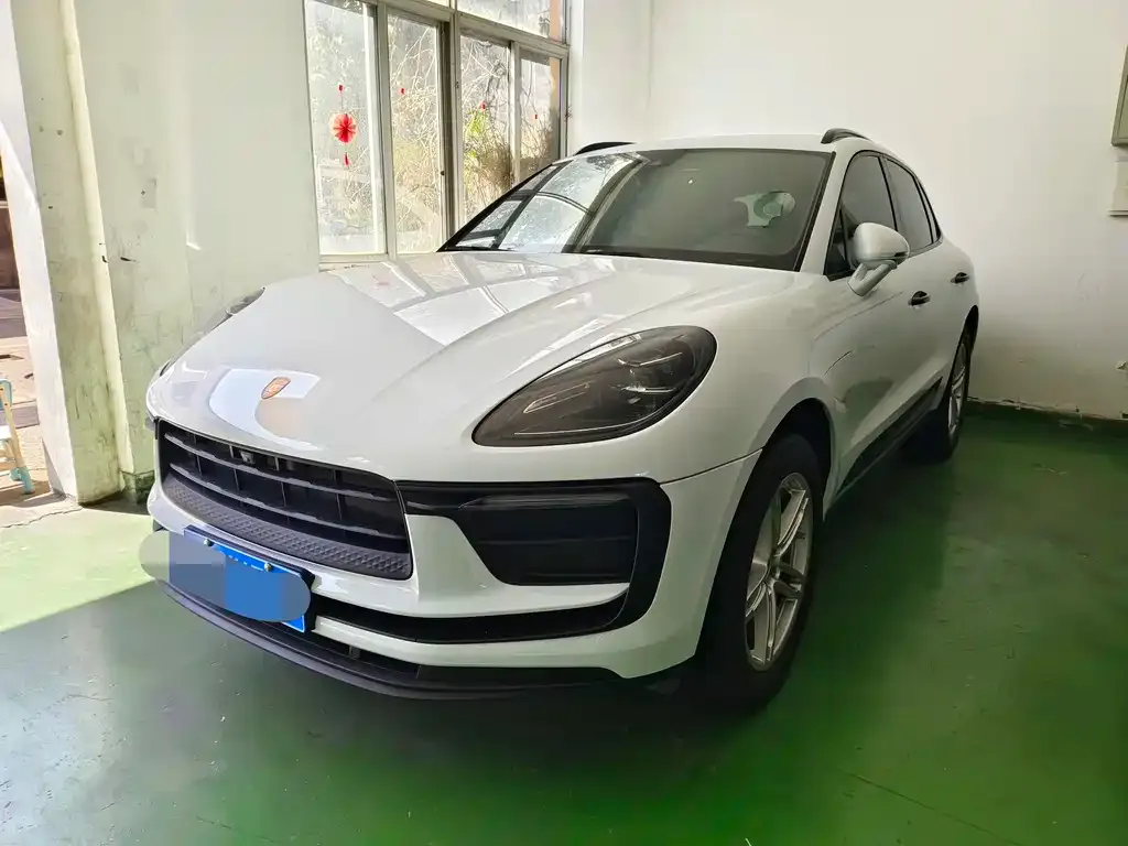 Porsche Macan — фото 1