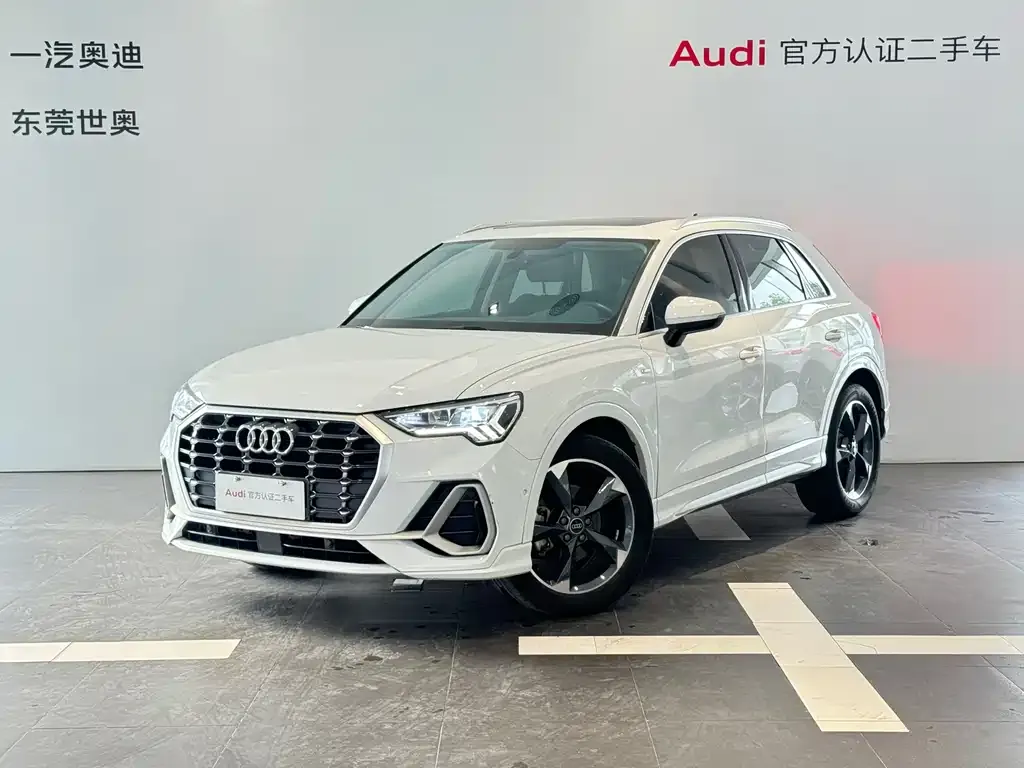 Audi Q3 — фото 1