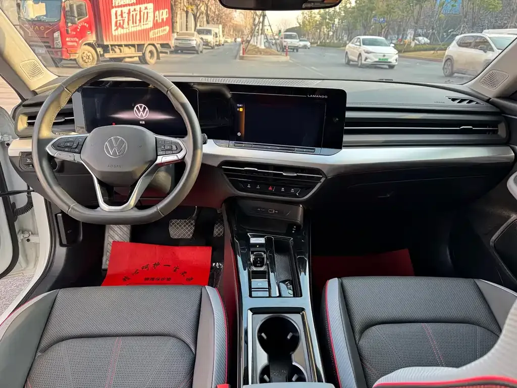 Volkswagen Lamando 2024 из CN, фото 8