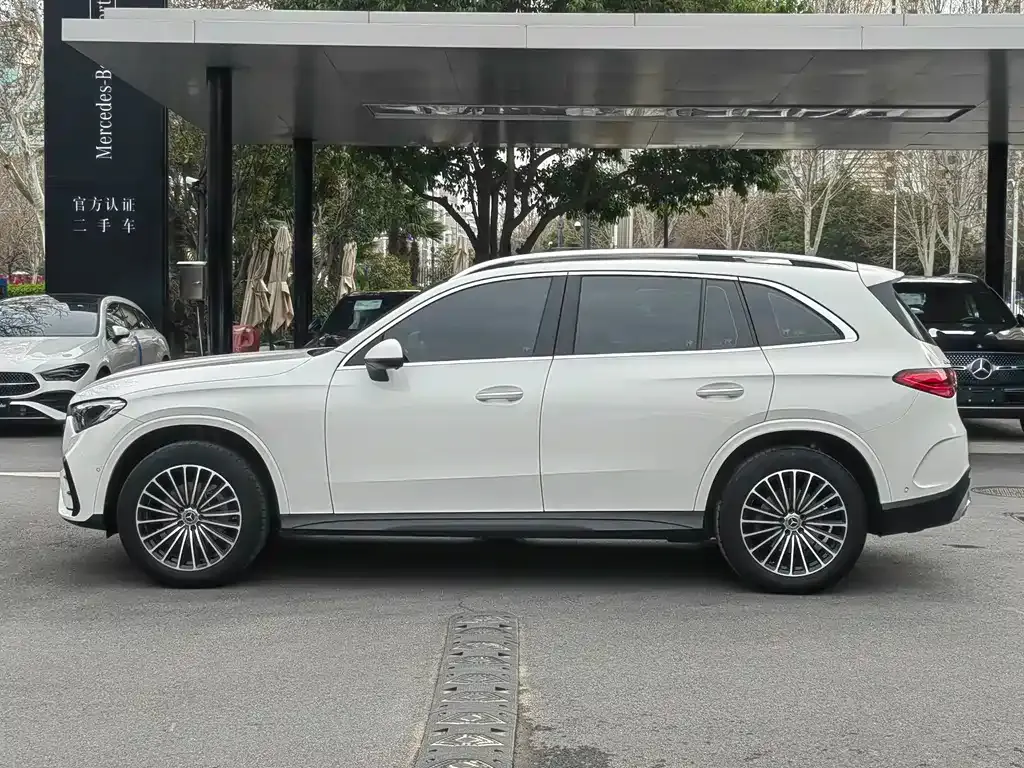Mercedes-Benz GLC — фото 10