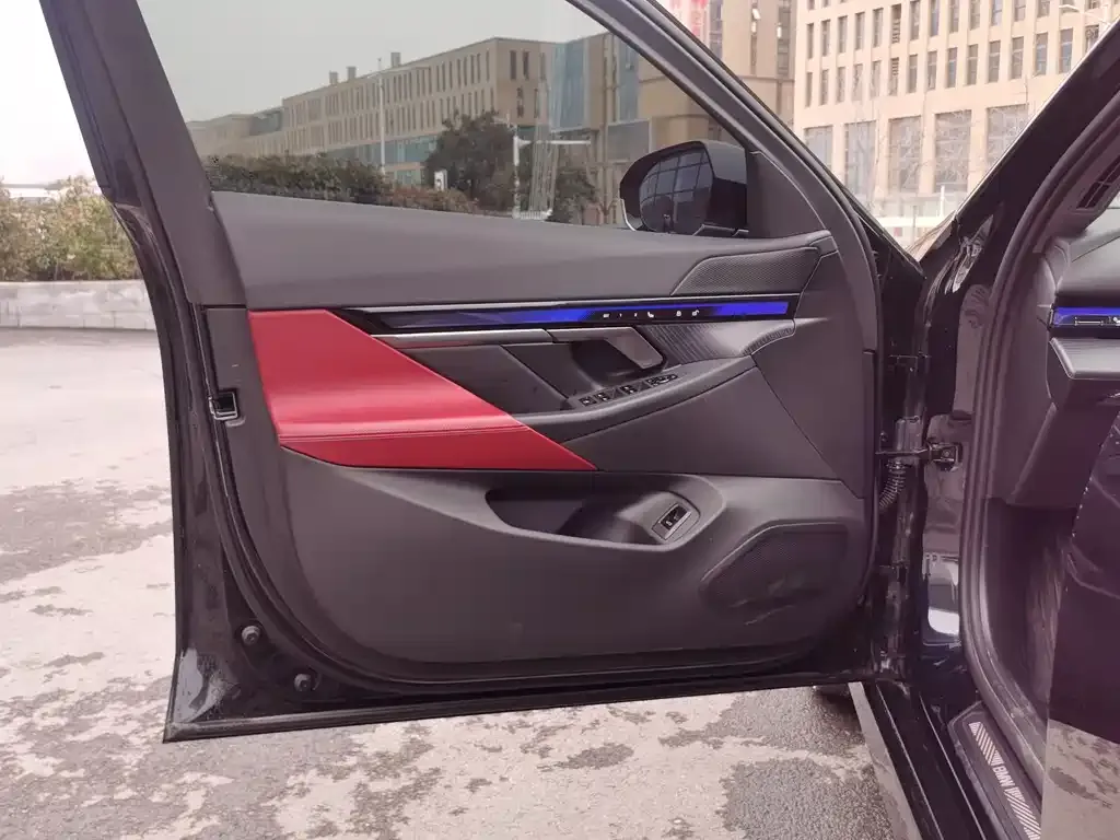 BMW i5 2025 из CN, фото 9