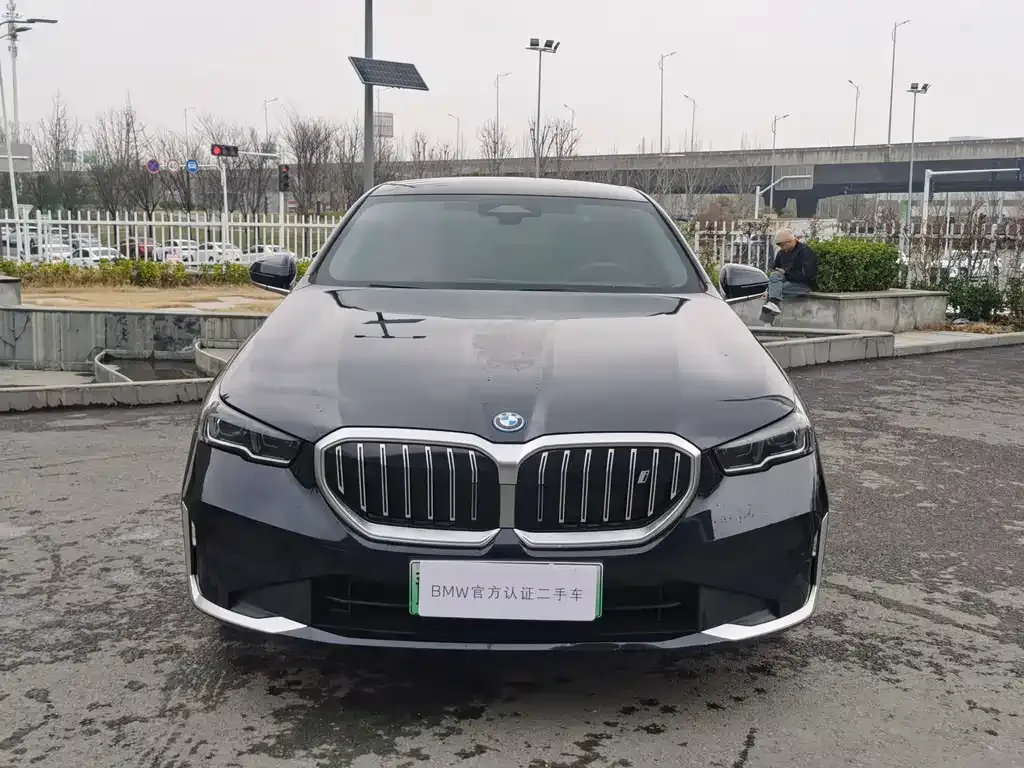 BMW i5 2025 из CN, фото 8