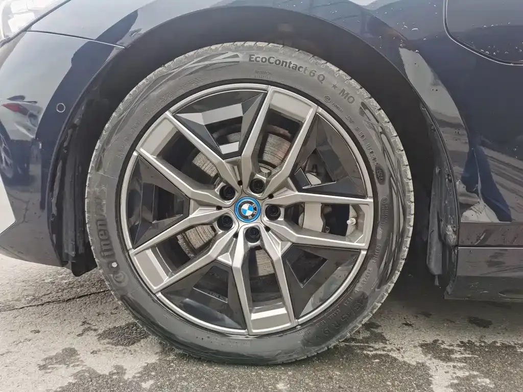 BMW i5 2025 из CN, фото 6