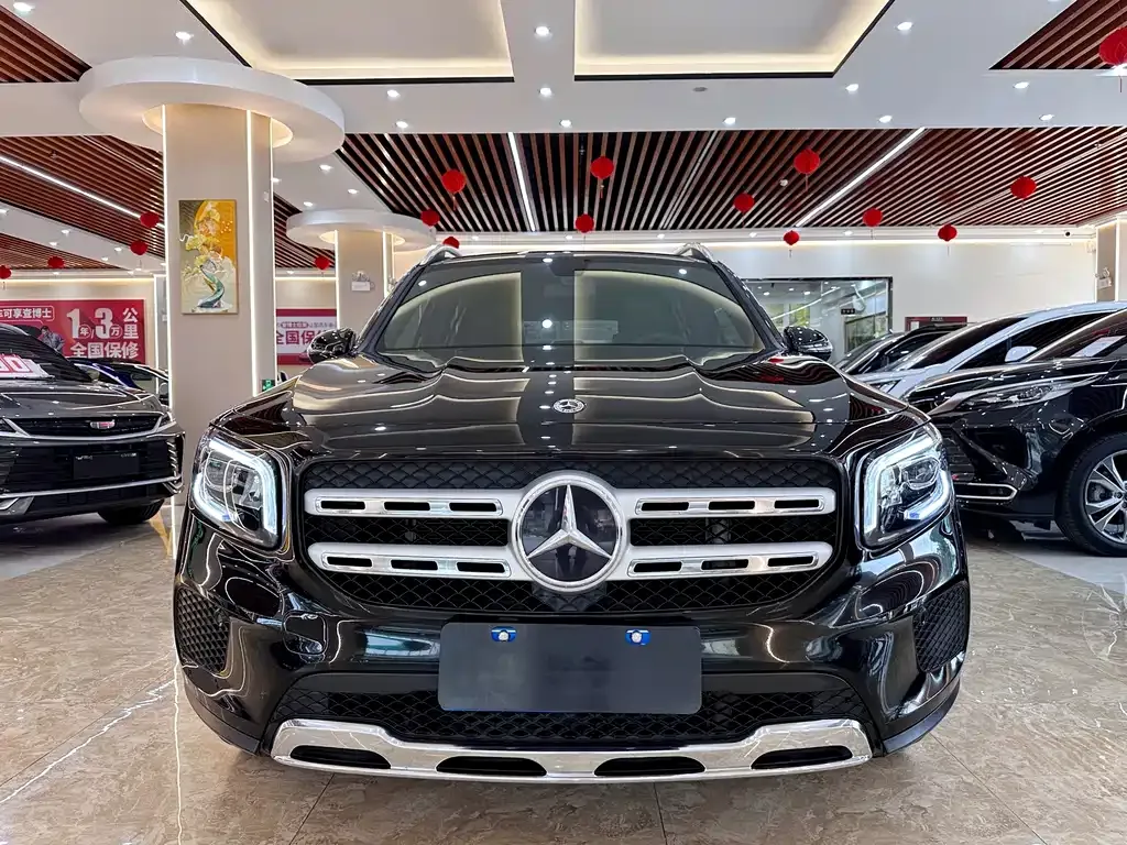 Mercedes-Benz GLB — фото 10