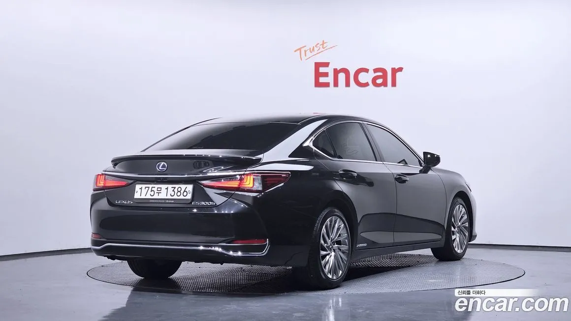 Lexus ES 2021 из KR, фото 3