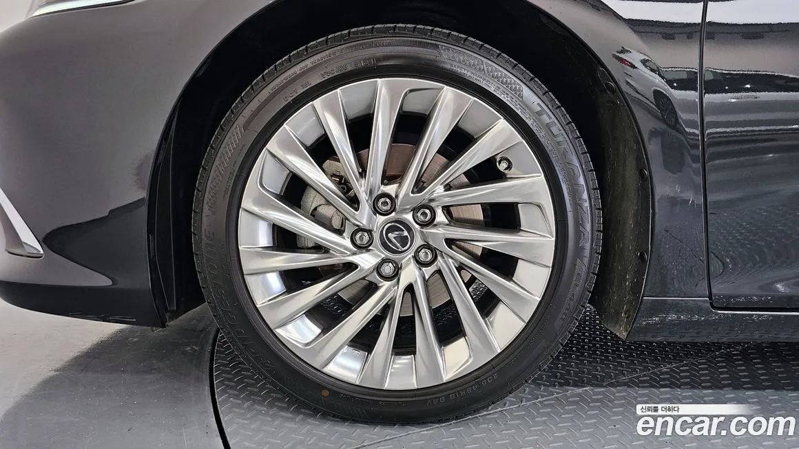 Lexus ES 2021 из KR, фото 6