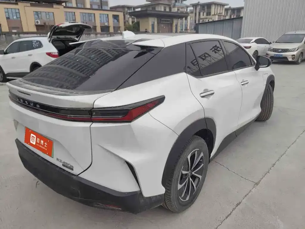 Lexus RZ 2023 из CN, фото 3