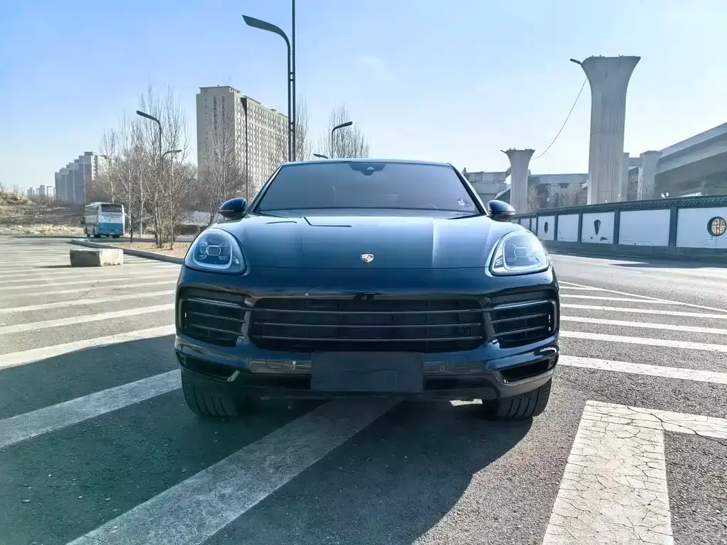 Porsche Cayenne — фото 2