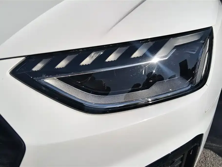 Audi A4L 2024 из CN, фото 3
