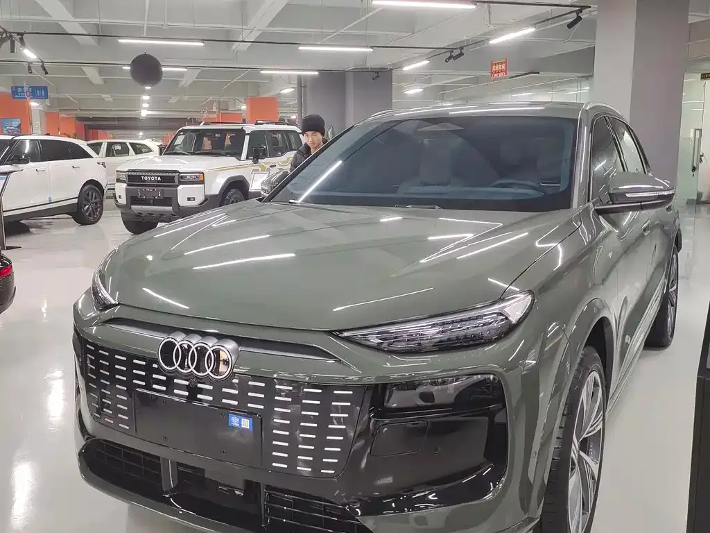 Audi Q6L e-tron 2025 из CN, фото 1