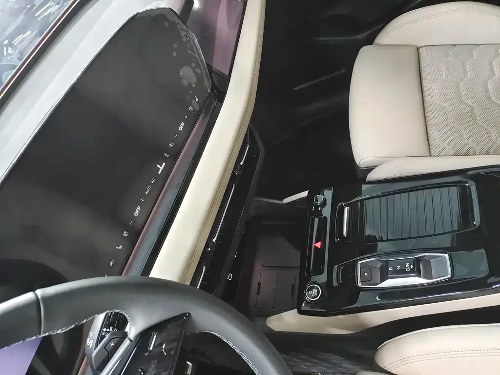 Audi Q6L e-tron 2025 из CN, фото 10