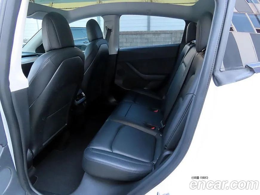 Tesla Model Y 2021 из KR, фото 2