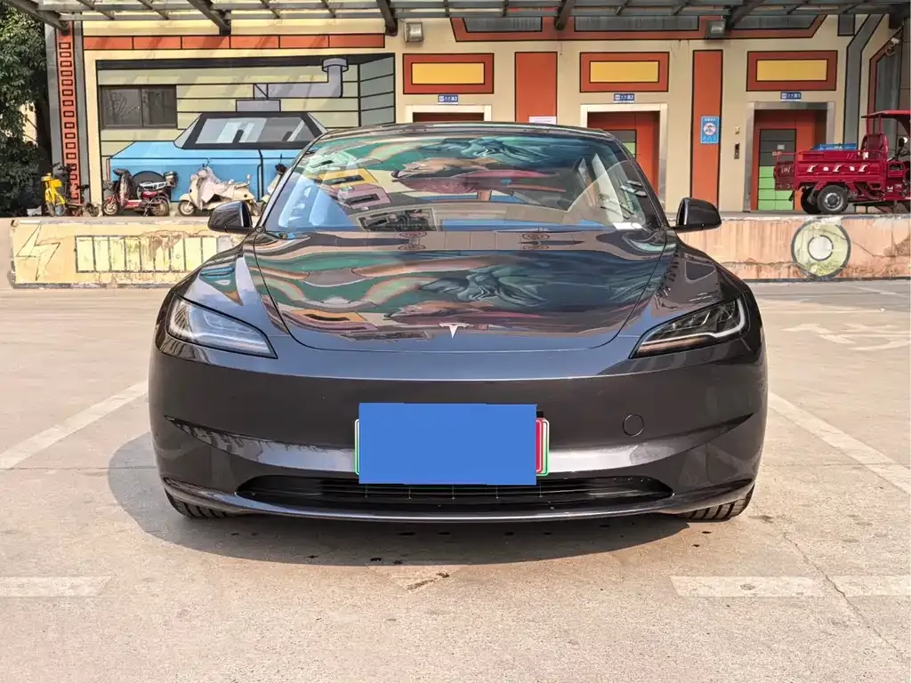 Tesla Model 3 — фото 7