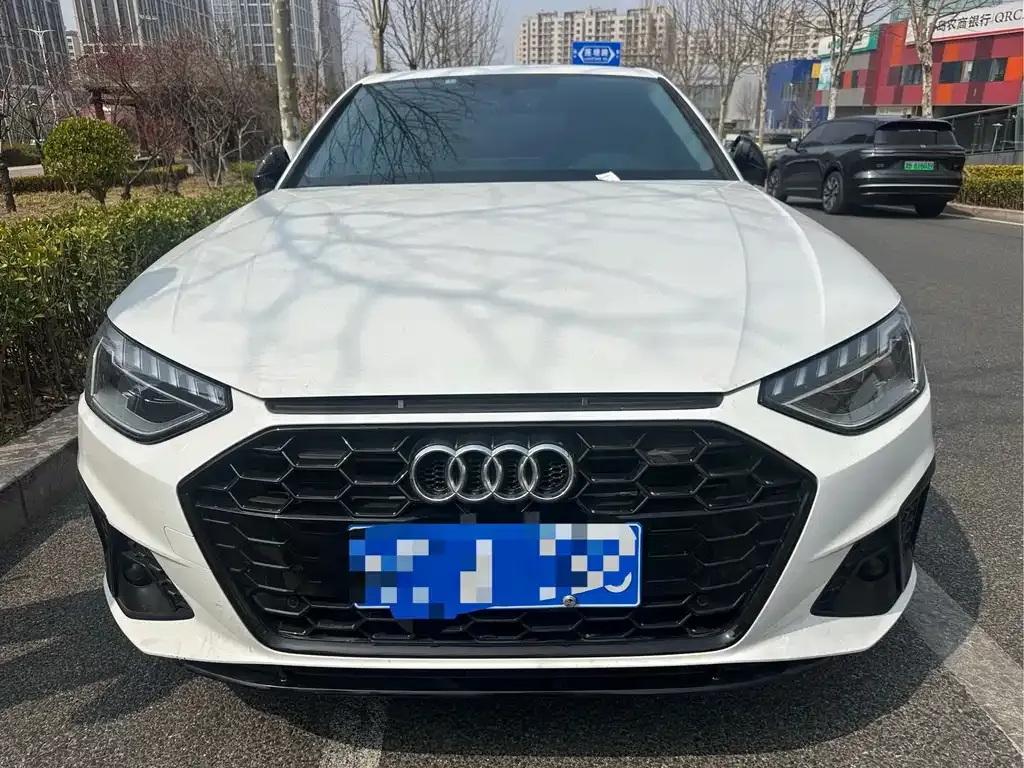 Audi A4L 2023 из CN, фото 7