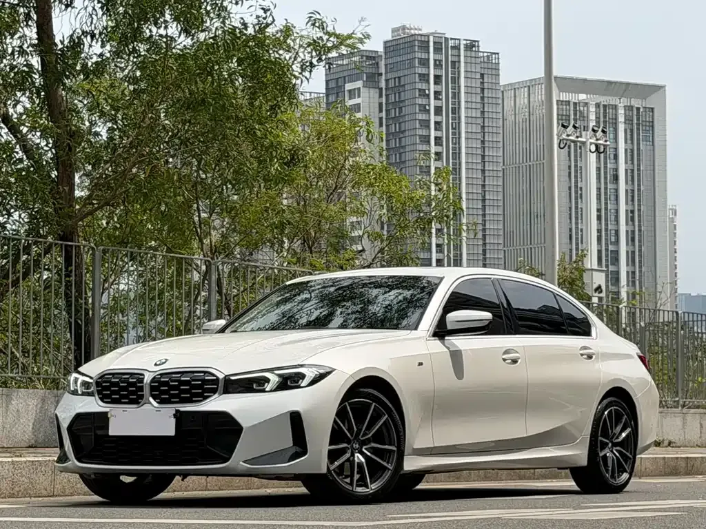 BMW 3 Series — фото 1