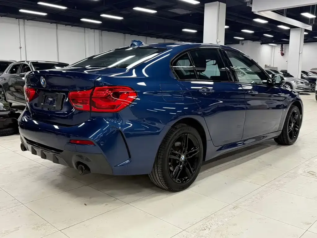 BMW 1 Series 2022 из CN, фото 2