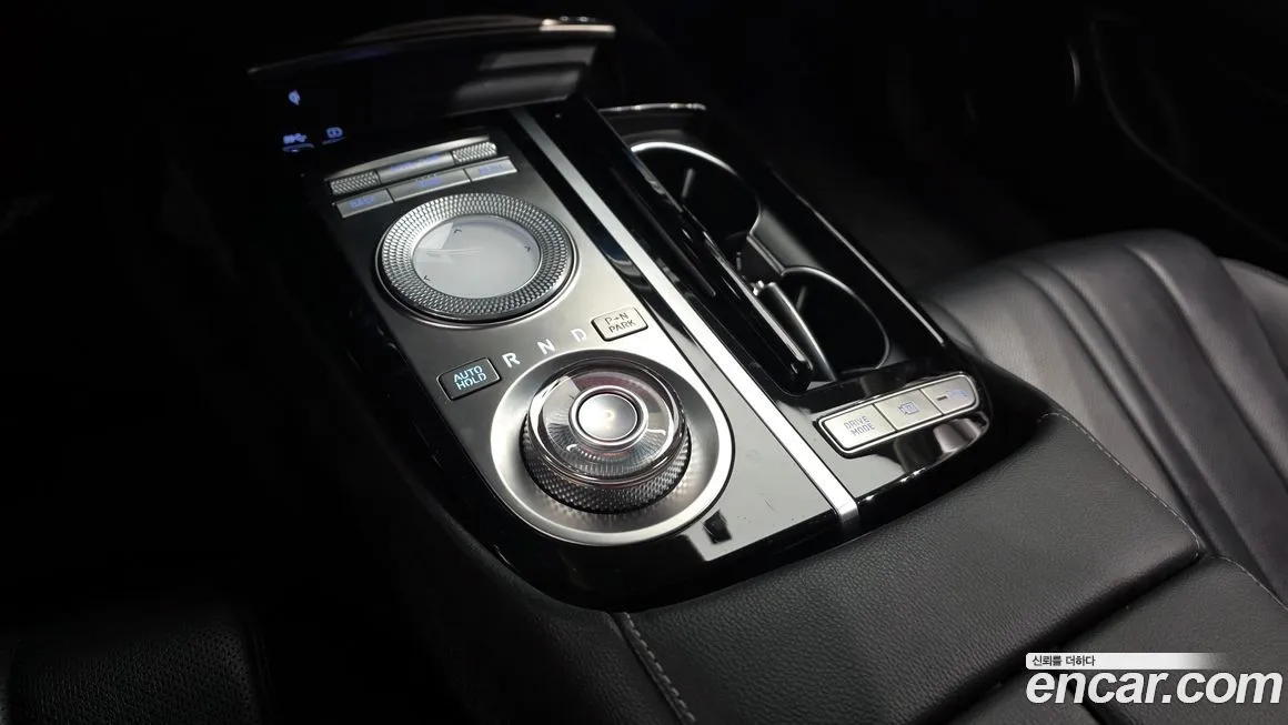 Genesis G80 — фото 8