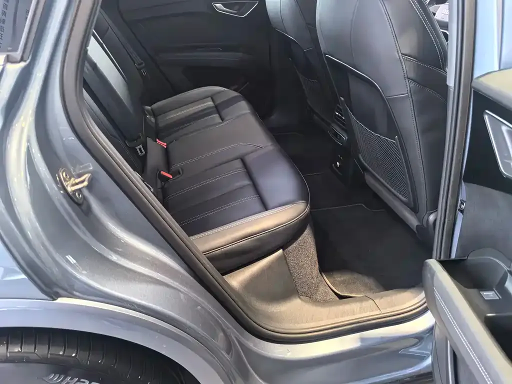 Audi Q4 e-tron 2024 из CN, фото 4