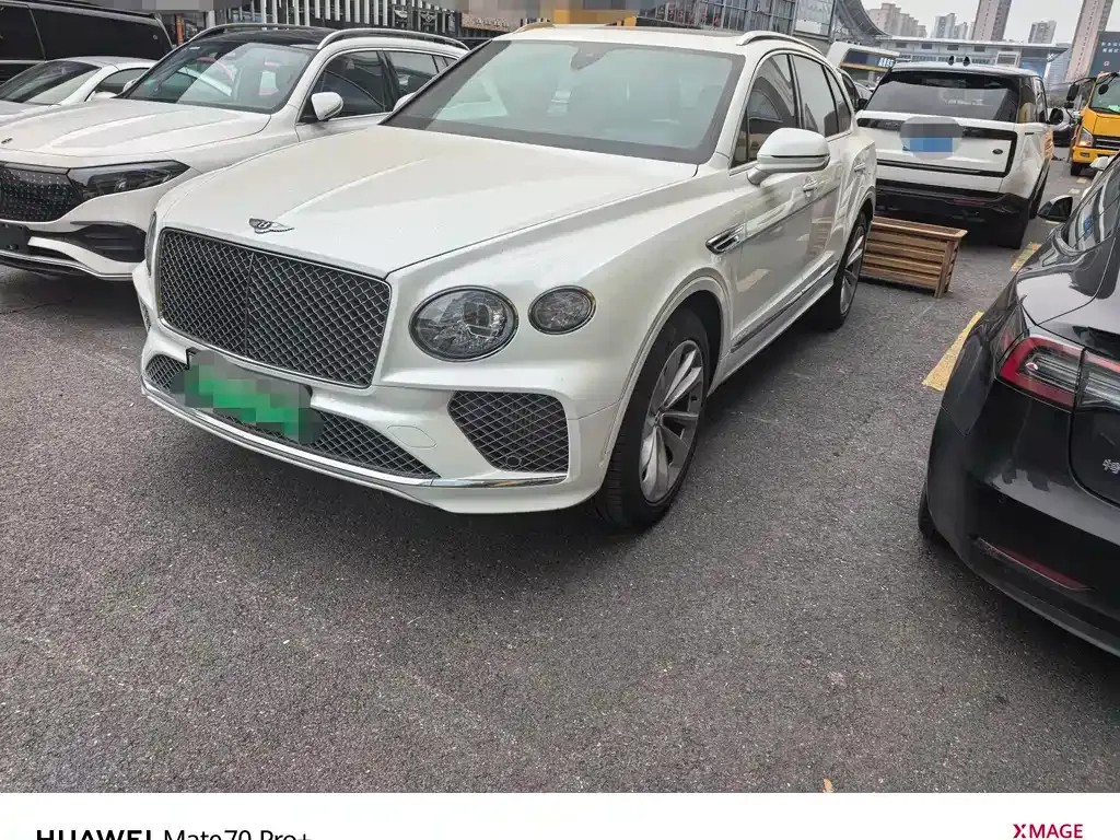 Bentley Bentayga PHEV