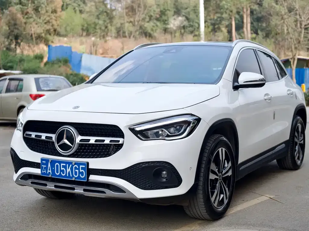 Mercedes-Benz GLA — фото 1