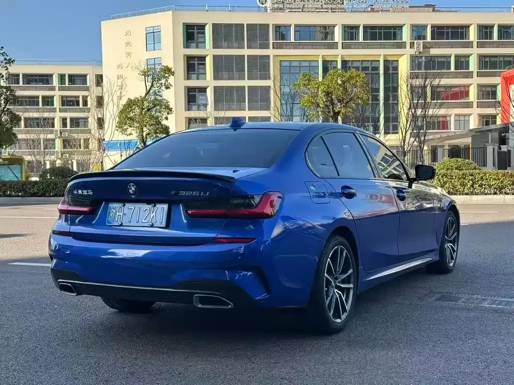 BMW 3 Series 2021 из CN, фото 4