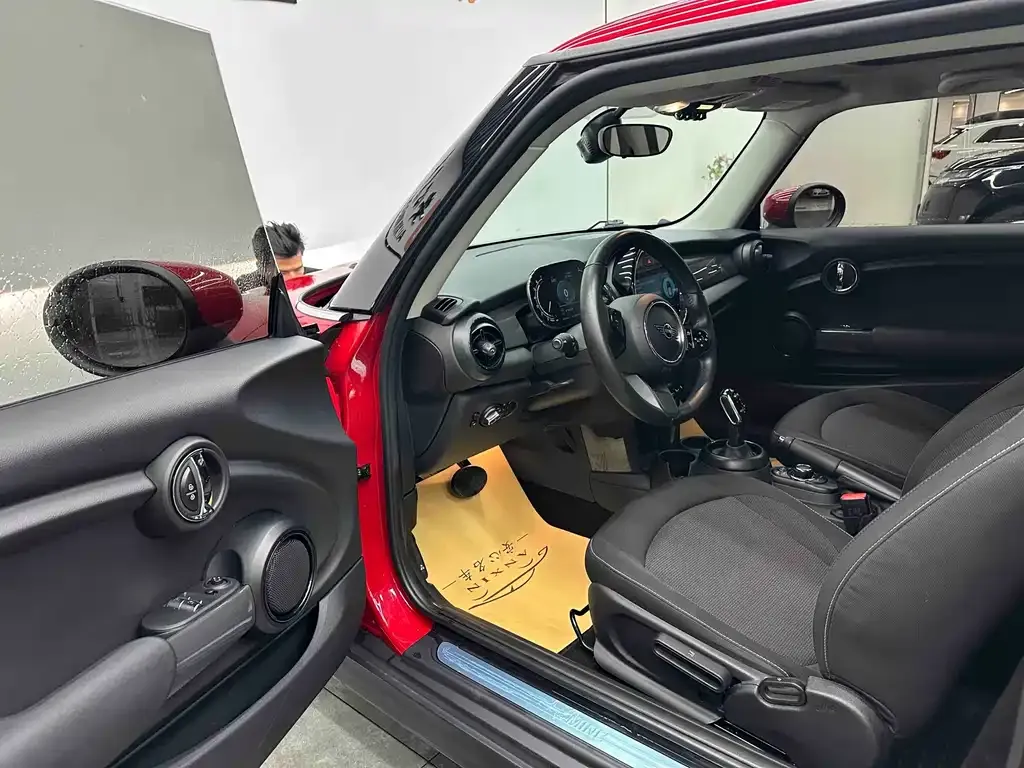 MINI Cooper (3-door) 2021 из CN, фото 3